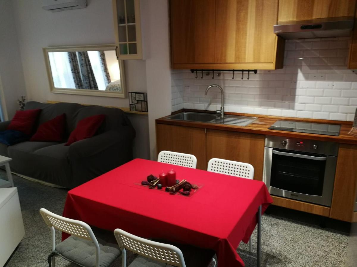Tourismcasa Apartment Dos Hermanas Bagian luar foto