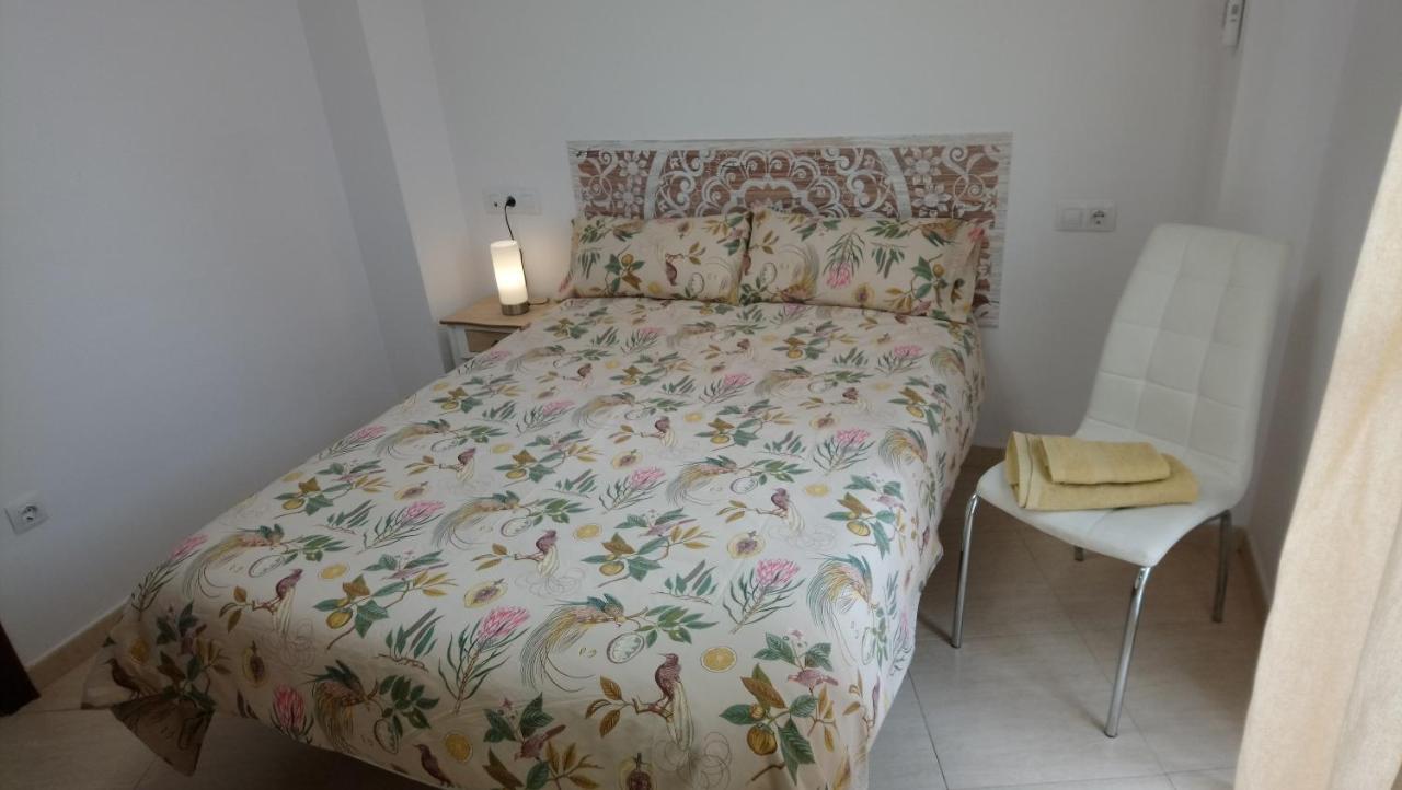 Tourismcasa Apartment Dos Hermanas Bagian luar foto